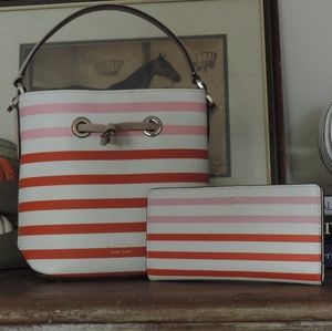 EUC Kate Spade Eva Set in Tropical Stripe